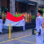 🇮🇩 Upacara Bendera Senin Rutin – SMAN 1 Pekalongan 🇮🇩Upacara bendera merupakan bagian penti (8)